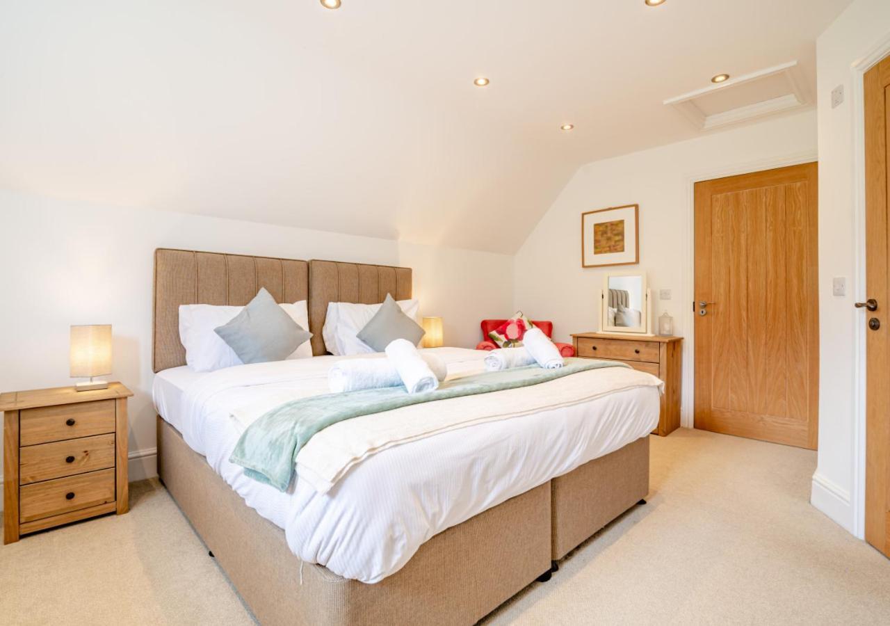 Usk Barn Apartment Llanbadoc Exterior photo